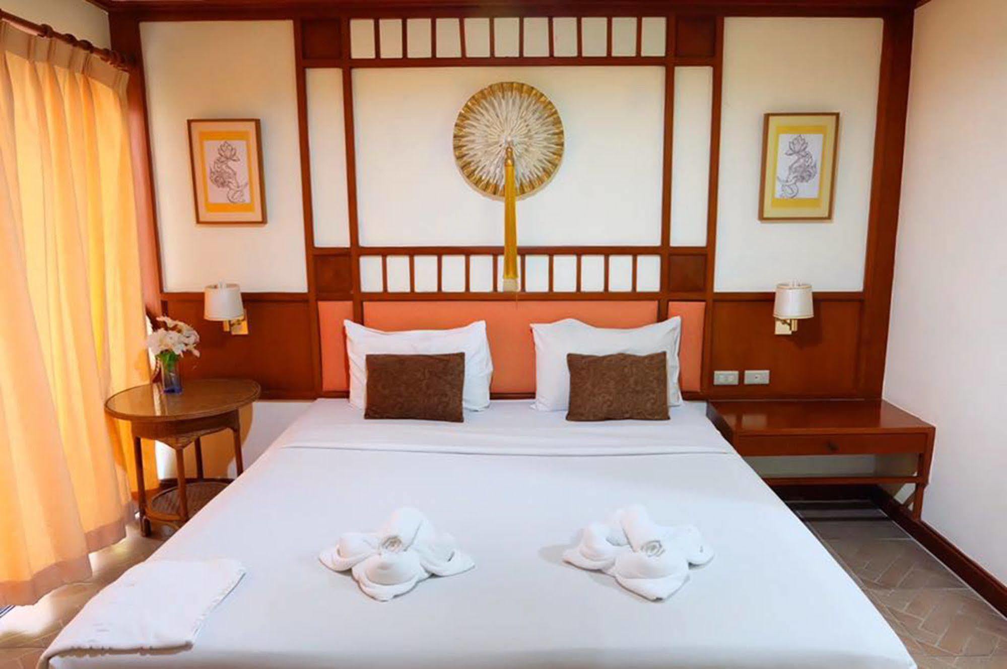 Kaneng Guesthouse Hua Hin Ngoại thất bức ảnh