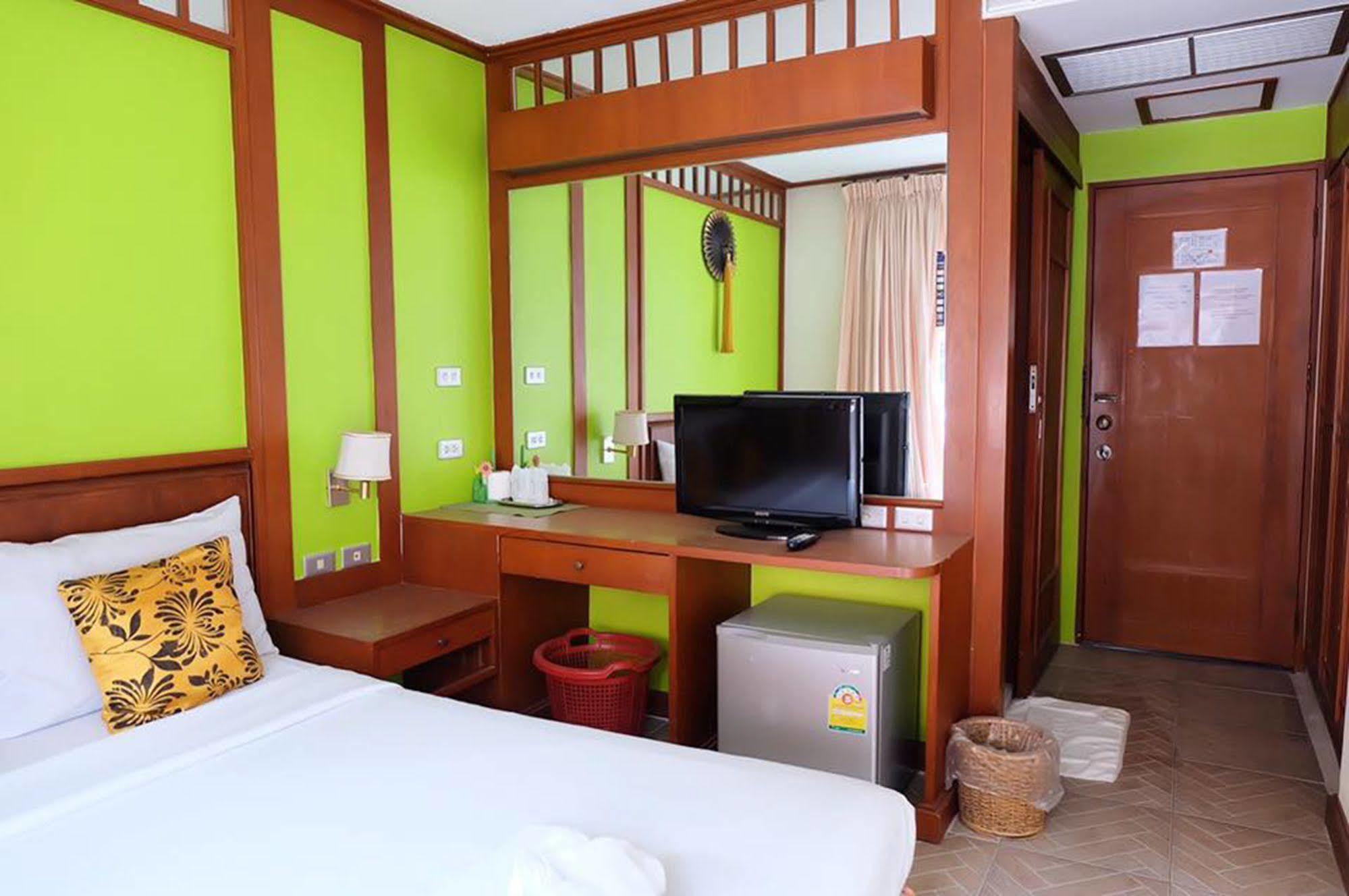 Kaneng Guesthouse Hua Hin Ngoại thất bức ảnh