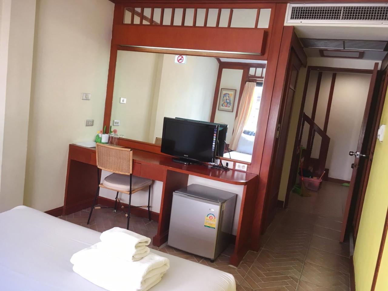 Kaneng Guesthouse Hua Hin Ngoại thất bức ảnh